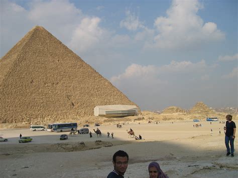 pyramides de giza mars
