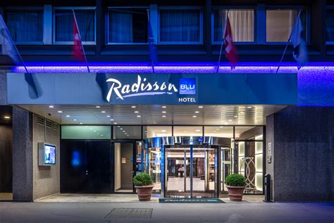 radisson blu video radisson blu hotel dubai waterfront opens