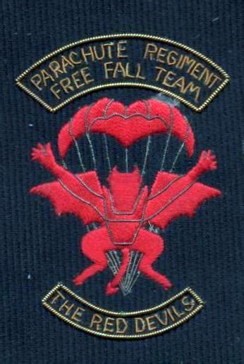 red devils the parachute regiment freefall display team paradata