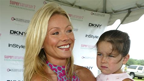 Kelly Ripa S Daughter Is All Grown Up And Going To Prom Iheart