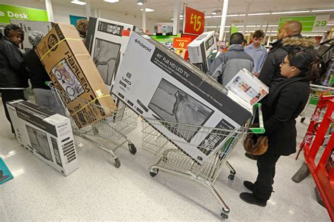 black friday  shoppers return   goods  spending spree ibtimes uk