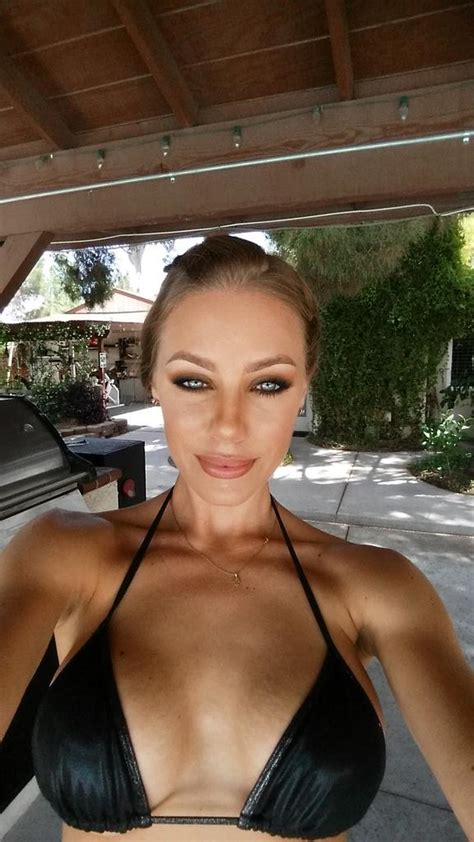 Tw Pornstars Nicole Aniston Twitter Awesome Day Today