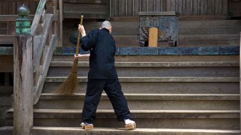 What Japan Can Teach Us About Cleanliness Bbc Travel