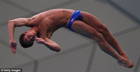 London 2012 Olympics Tom Daley Britain S Diving Hopeful Hits Back At
