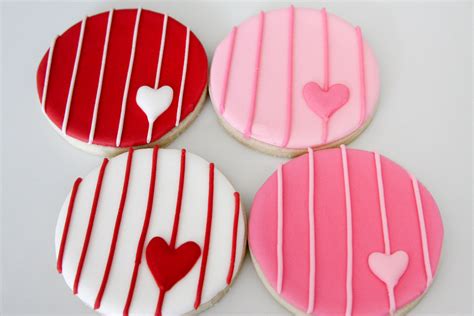 valentine s day sugar cookies rebecca cakes and bakes