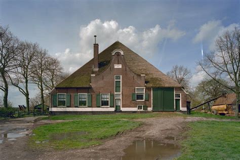 farm houses  province holland    dutch monument