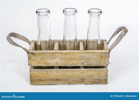 krat met flessen stock afbeelding image  hout riemen