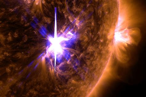 sun  produced   bunch  solar flares  week  verge