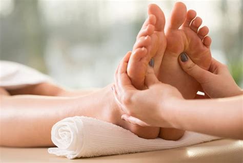Scalp Massage Lotus Holistic Therapy