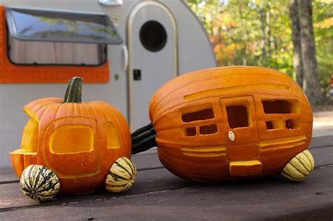 pumpkin carving ideas    halloween farm flavor