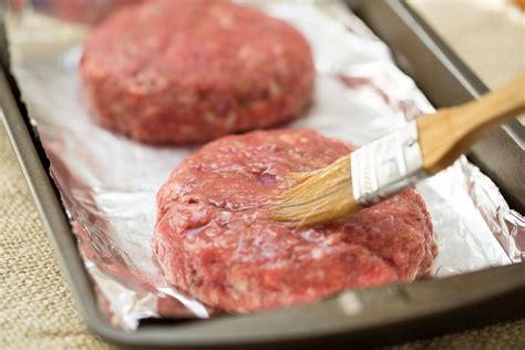 How To Make Hamburger Steak Out Of Ground Beef