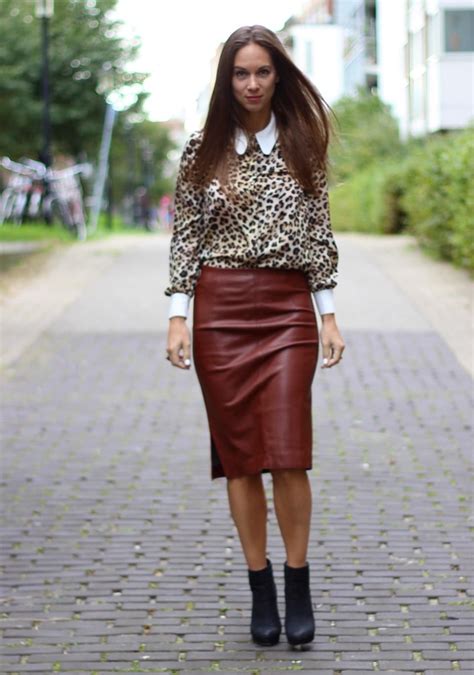 bruine leren rok  brown leather skirt leather skirt fashion