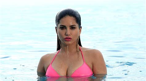 Sunny Leone Halloween 2017 15 Most Beautiful Hot And