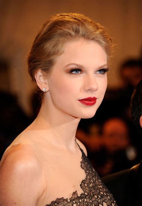 Taylor Swift At The Met Gala Pictures Popsugar Celebrity Photo 23