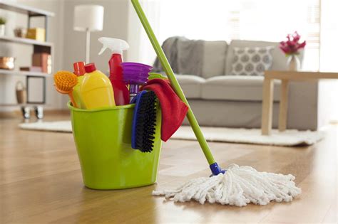 keeping  home clean  summer months  clean