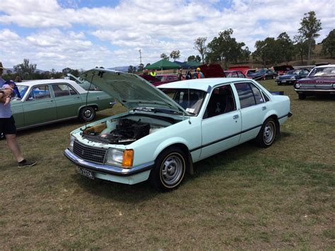 holden vc commodore