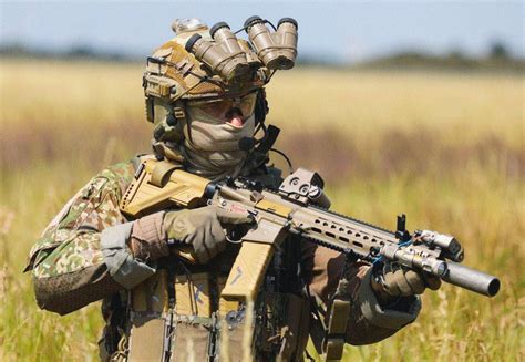 german ksk operator   hk  rifle  gpnvgs   training