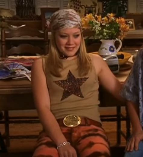 9 Outdated Lizzie Mcguire Outfits Because Her On Point Preteen Style