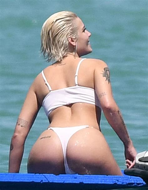 Singer Halsey Flashes Her Ass In White Bikini Scandal Planet