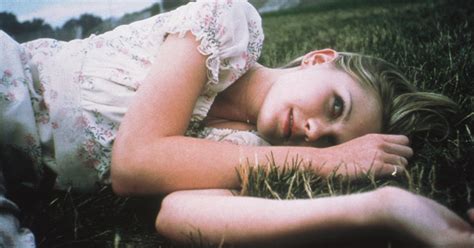 the virgin suicides dresses style fashion