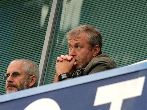 chelsea owner roman abramovich holds meeting with directors as he