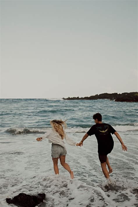 Adventure Session Hawaii Cute Couples Photos Couple Beach Pictures