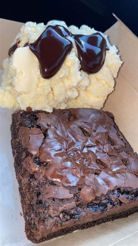 [i Ate] Flourless Chocolate Cake Food