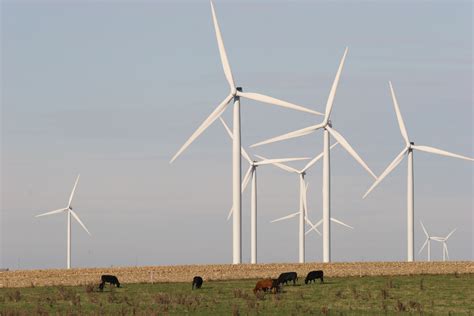 windaction turbines  illinois farmland