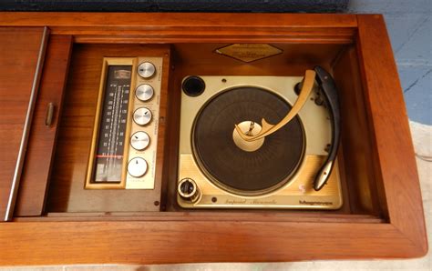 magnavox record console rusty gold design