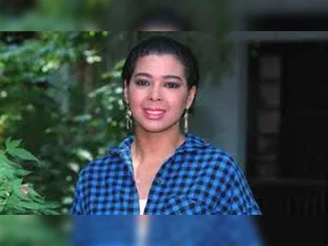 fame and flashdance singer actor irene cara dies at 63 english