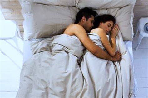 the most popular sleeping positions of couples and its meaning explore life style