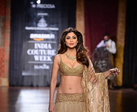 Bollywood Actress Shilpa Shetty Beautyful Images