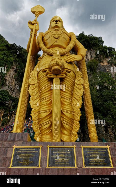 lord murugan statue fotos und bildmaterial  hoher aufloesung seite