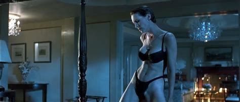 nude video celebs jamie lee curtis sexy true lies 1994