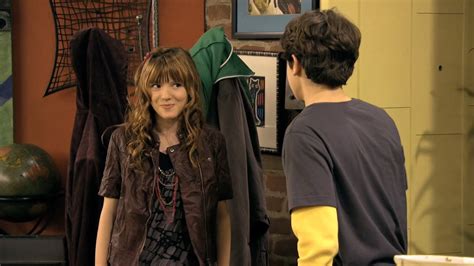 picture of bella thorne in wizards of waverly place episode max s secret girlfriend ti4u