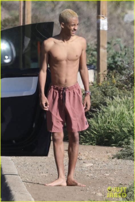 Jaden Smith Hangs Out Shirtless By The Beach In Malibu Photo 4259500
