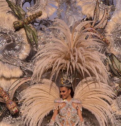 las palmas carnival parade  editorial stock image image  colorful