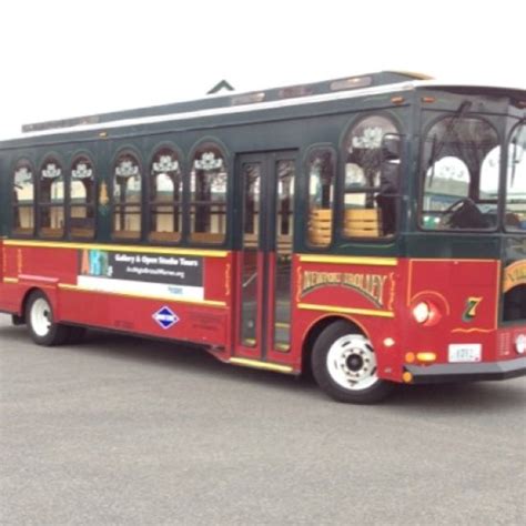 trolley  art night  bristolwarren visitrhodeisland rhode island bristol night art