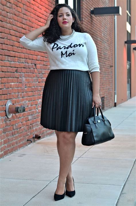 5 stylish ways to wear a plus size pleated skirt as a plus size girl