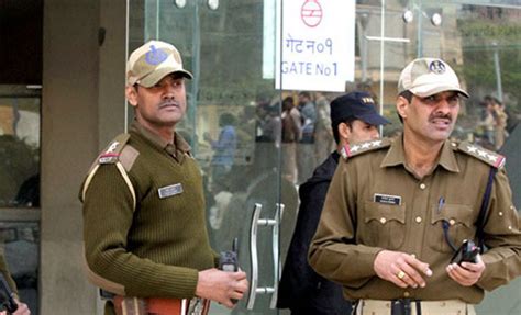 7000 cisf security personnel guarding delhi airport to get protective masks