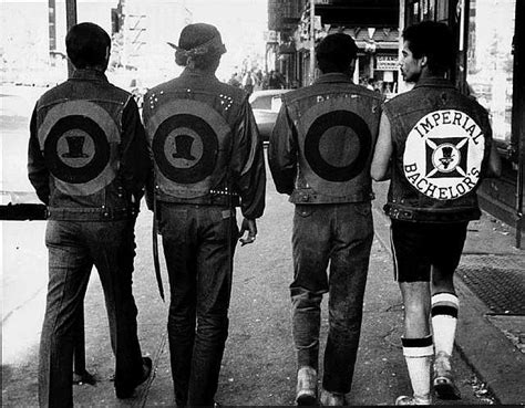 Bachelors Nyc 1970 S Gangs Of New York Nyc Street New York Street