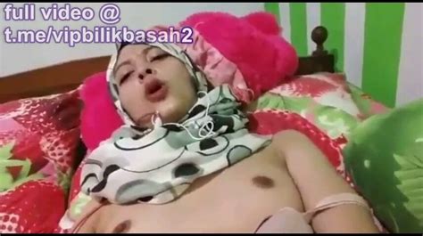 indo hijab girl masturbates until squirting free porn 87