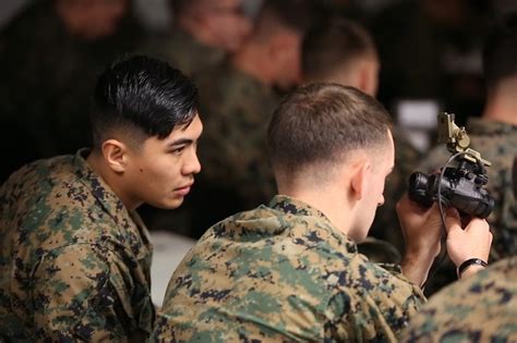 usmc  give upgraded night vision system  marine rifle squads