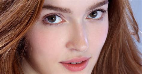 15 Sexy Photos Thirsty Redhead With Jia Lissa