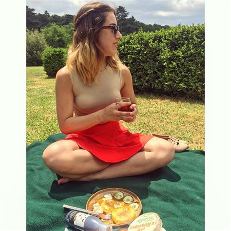 italian beauty on a picnic porn pic eporner
