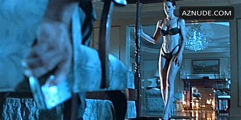 jamie lee curtis sexy photos aznude