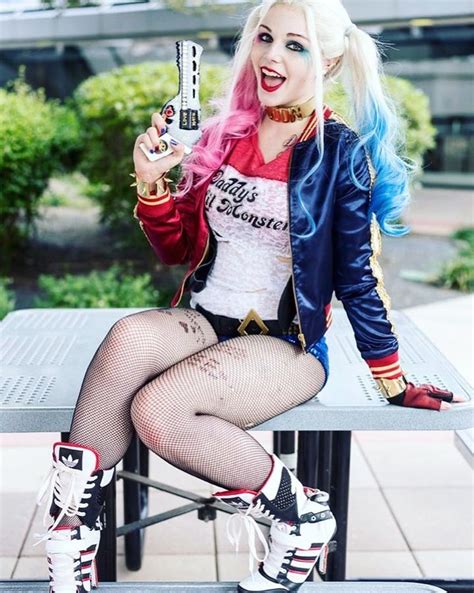 Harley Quinn Costume Top Cosplayer On 2020 Halloween