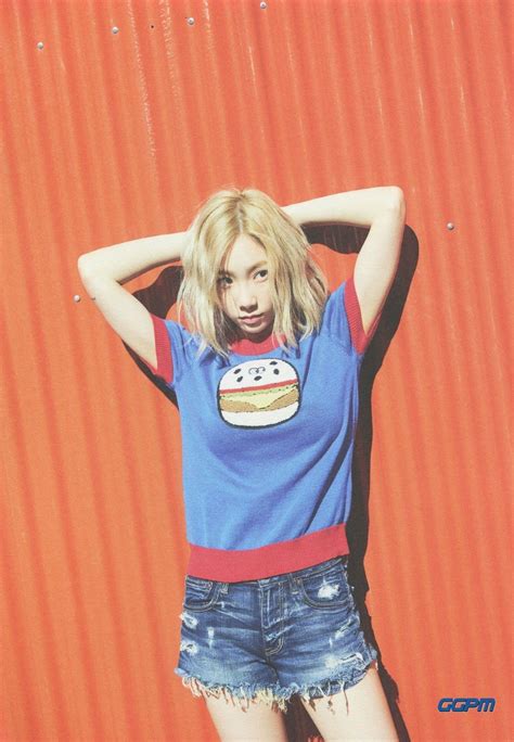 Taeyeon 2nd Mini Album Why Booklet Prologue 11pic