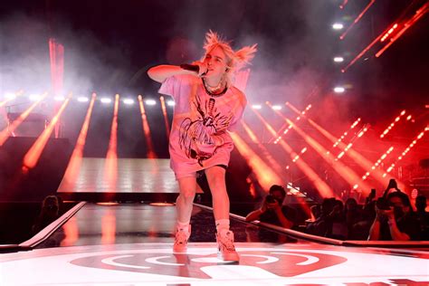 billie eilish perform  packed arena  iheartradio festival rolling stone