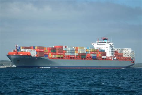 job  sea  engineer  container ship